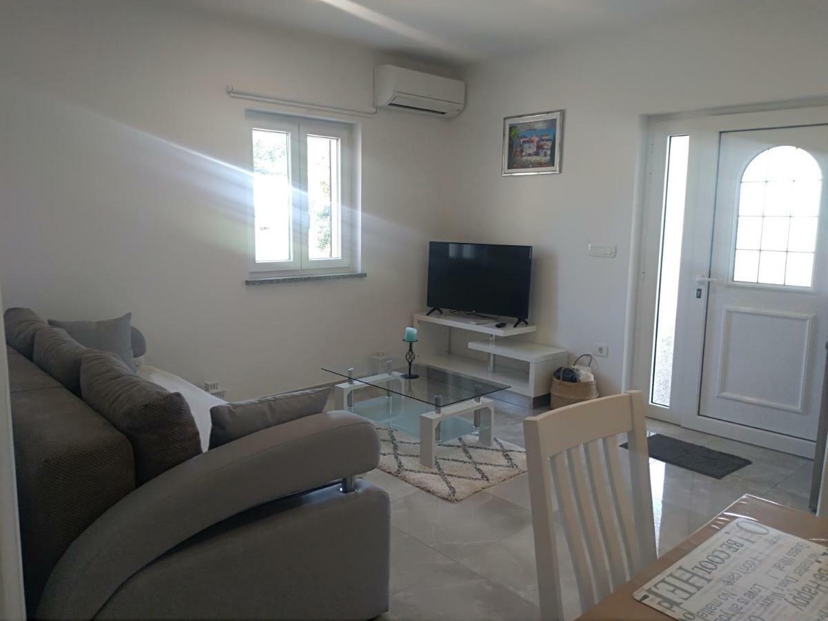 Apartment Ivana Novigrad Istria Exteriör bild