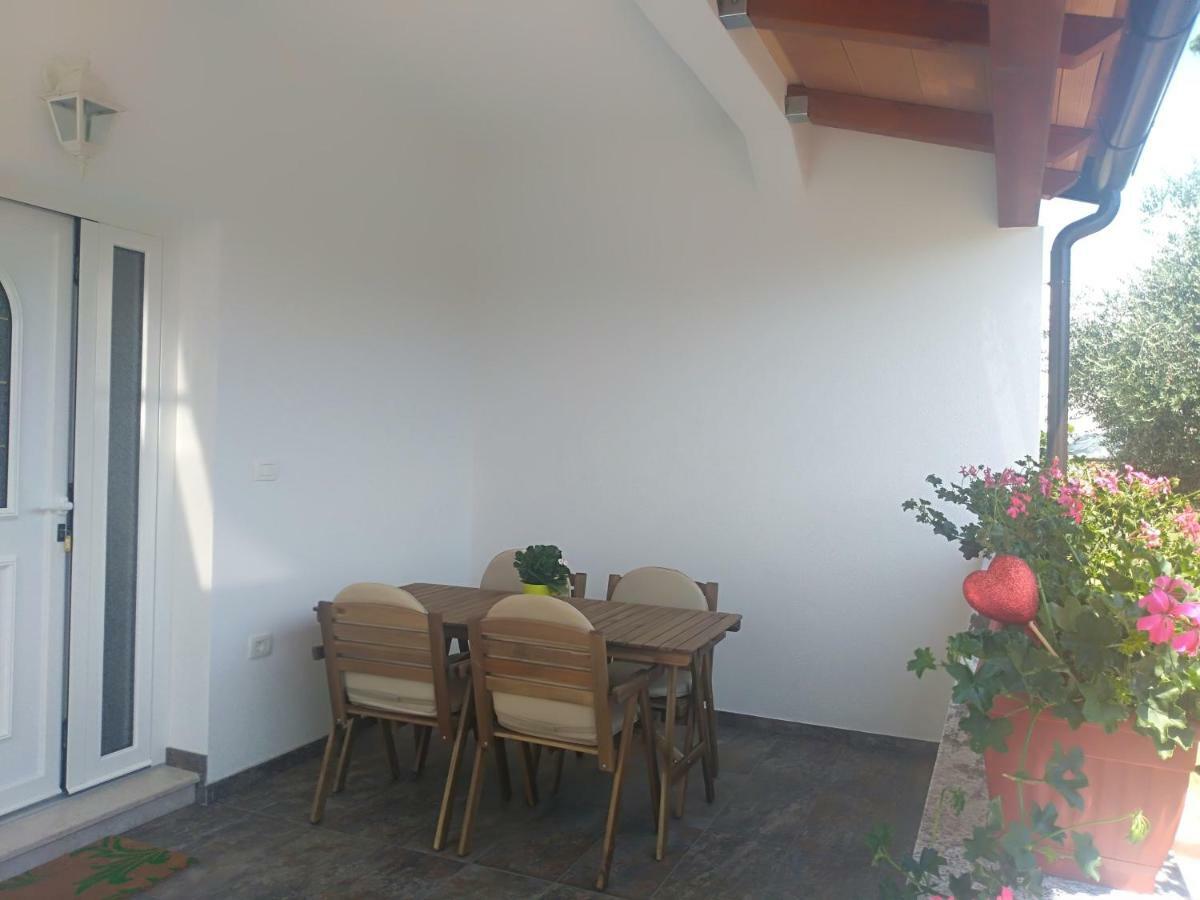 Apartment Ivana Novigrad Istria Exteriör bild